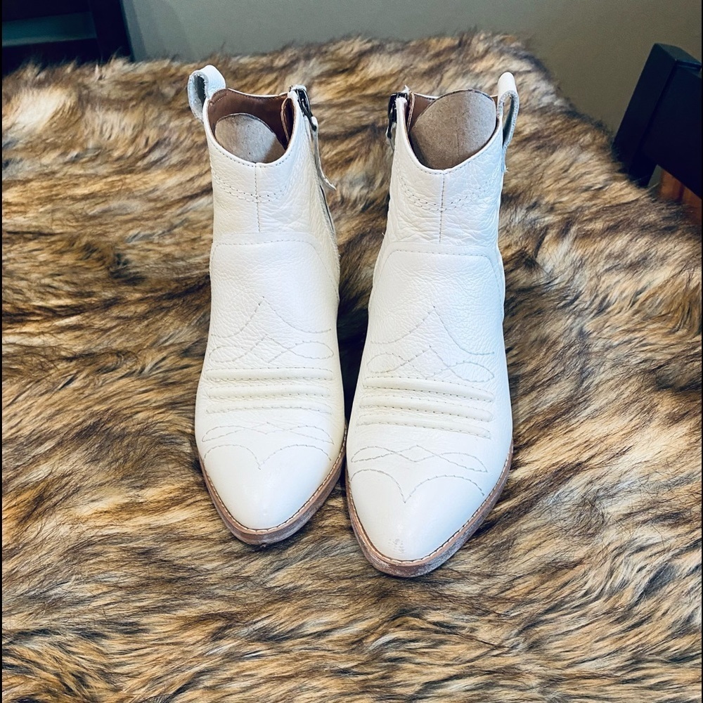 Copy - Zodiac KELSEY BOOTIES WHITE LEATHER